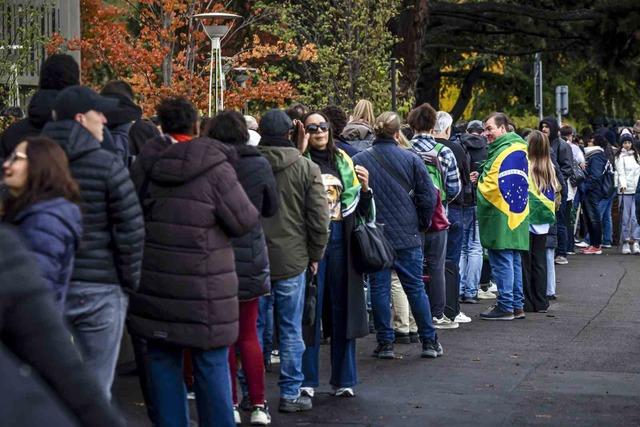Brezilya’da halk, devlet başkanlığı seçimlerinin ikinci turu için sandık başında 3
