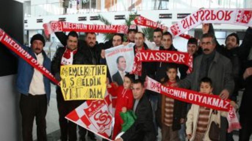 Sivasspor camiası başkanı karşılayamadı