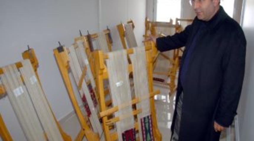 YYÜ Rektörü Prof. Dr. Battal