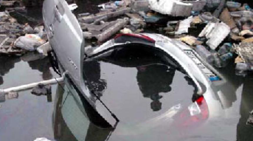 &Ouml;ğretim g&ouml;revlisi son anda kurtarıldı