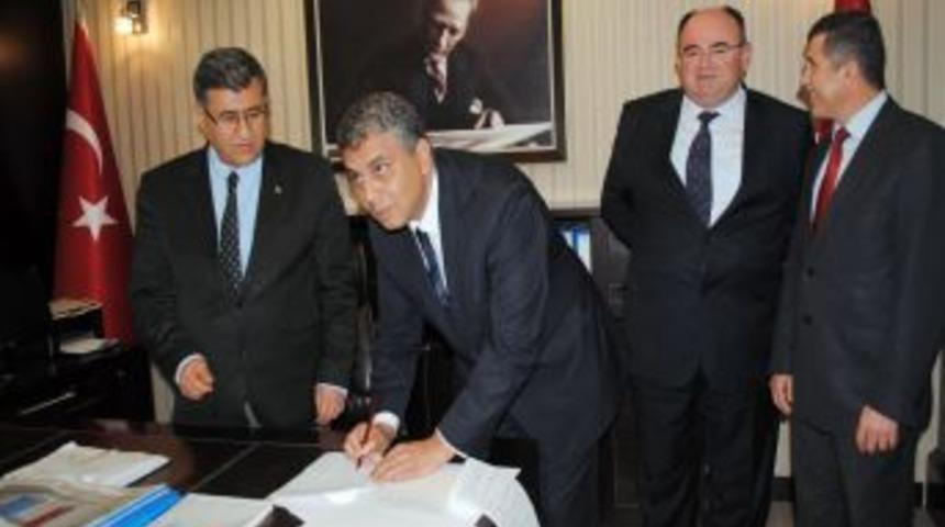 Manavgat'ta 13 okul i&ccedil;in 'Okullar Hayat Olsun Projesi' s&ouml;zleşmesi imzalandı