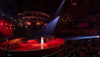 Ebru Yaşar’ın Volkswagen Arena konserlerine ünlü akını: Bir ilk gerçekleşti