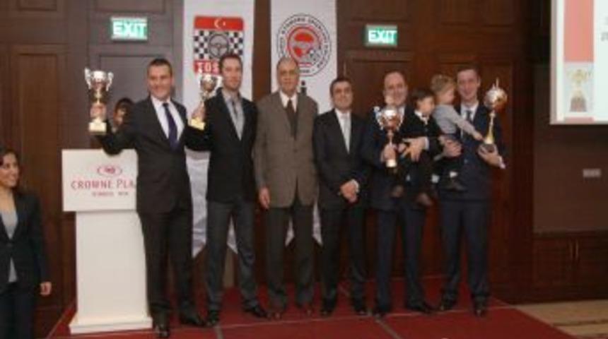 2011 İstanbul Ralli Kupası sahipleri &ouml;d&uuml;llerini aldı