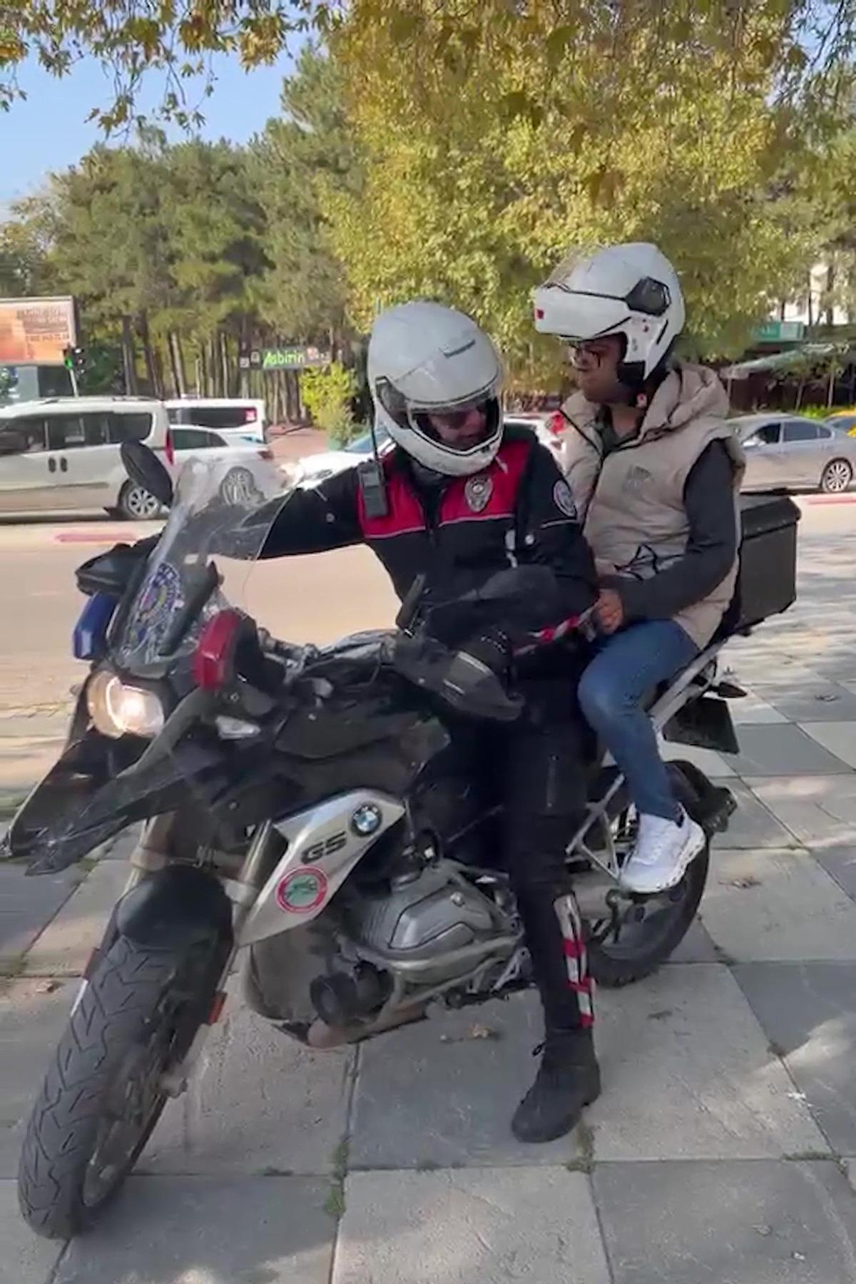 Elazığ da KPSS ye ge&ccedil; kalma riski bulunanlara polisten destek 1