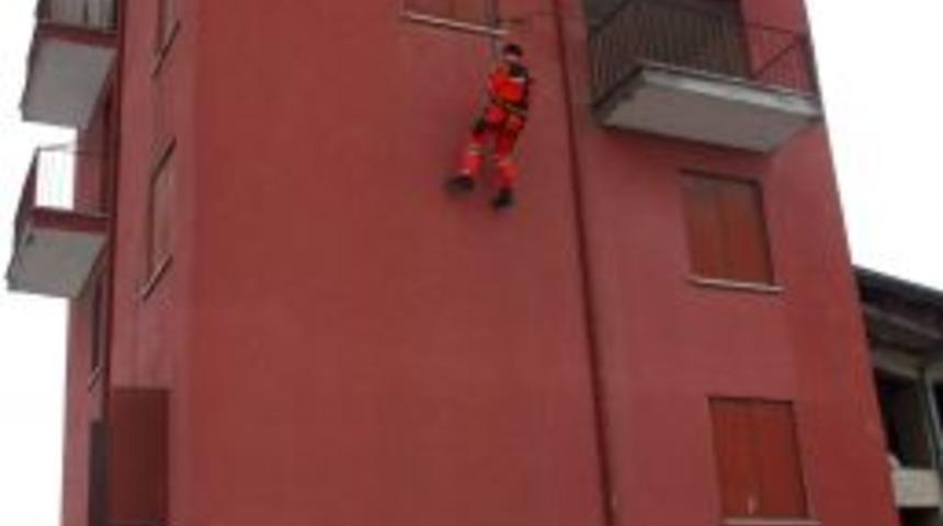 Mamak Belediyesi 'Arama Kurtarma Ekibi' kurdu