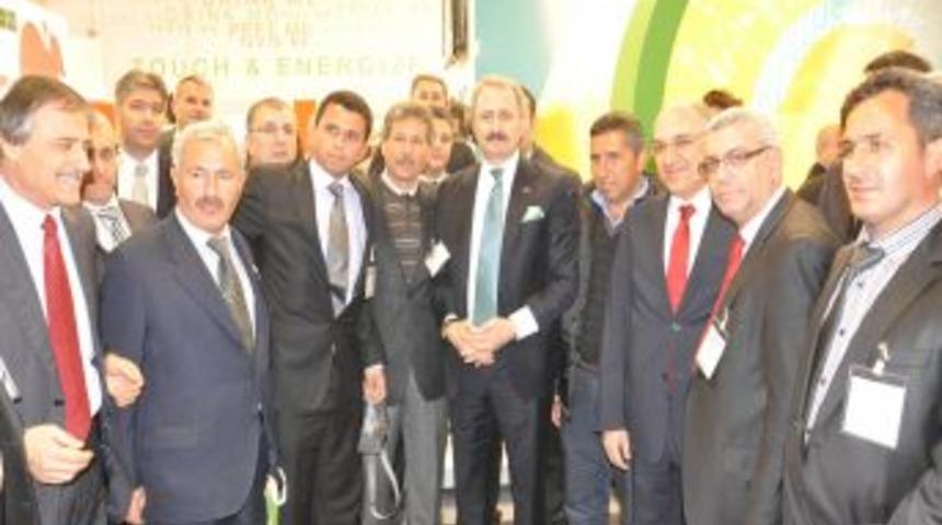 Alanyalı &ccedil;ift&ccedil;iler Almanya'da tarım fuarına katıldı