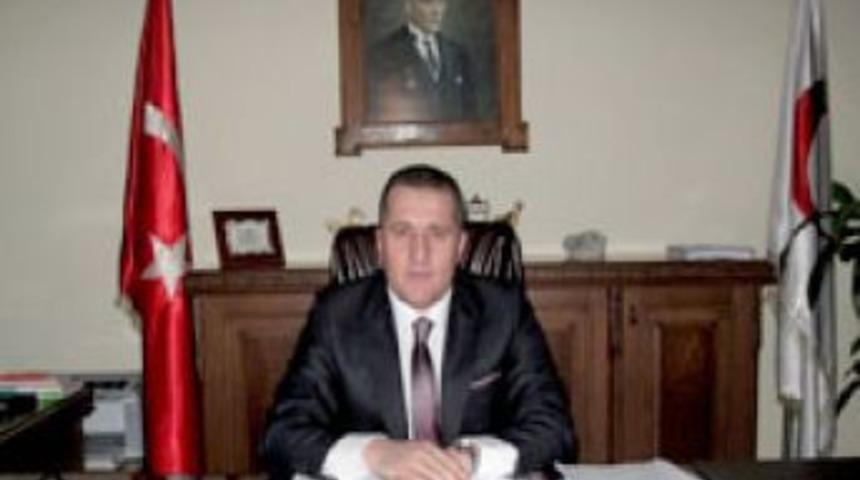 "Sigara yasakları, hem i&ccedil;en hem de i&ccedil;meyen kişilerce desteklenmekte"