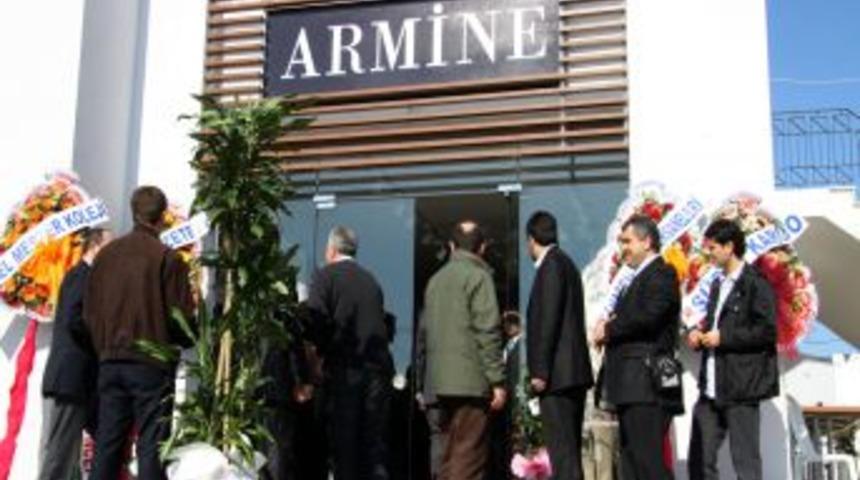 Armine Giyim 26. mağazasını Bodrum&rsquo;da a&ccedil;tı