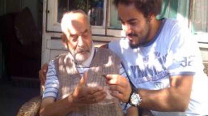 Dedesine şifayı, uzaktan kumandayla buldu