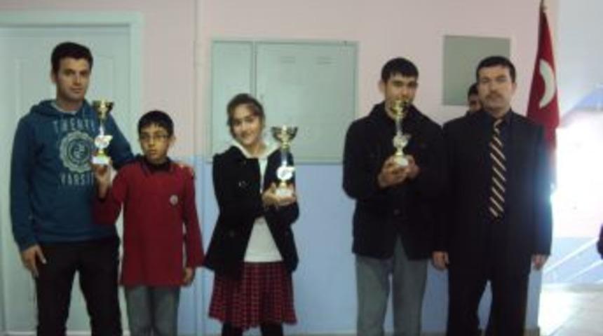 &Ouml;zel &Ccedil;ağlayan Ufuk Hentbol da il birincisi