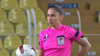 Tartışmalı kararlarıyla gündem olan FIFA kokartlı hakem Asen Albayrak'a MHK'den flaş ceza