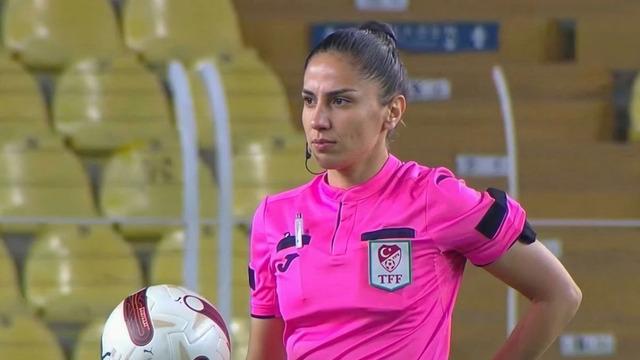 Tartışmalı kararlarıyla gündem olan FIFA kokartlı hakem Asen Albayrak'a MHK'den flaş ceza