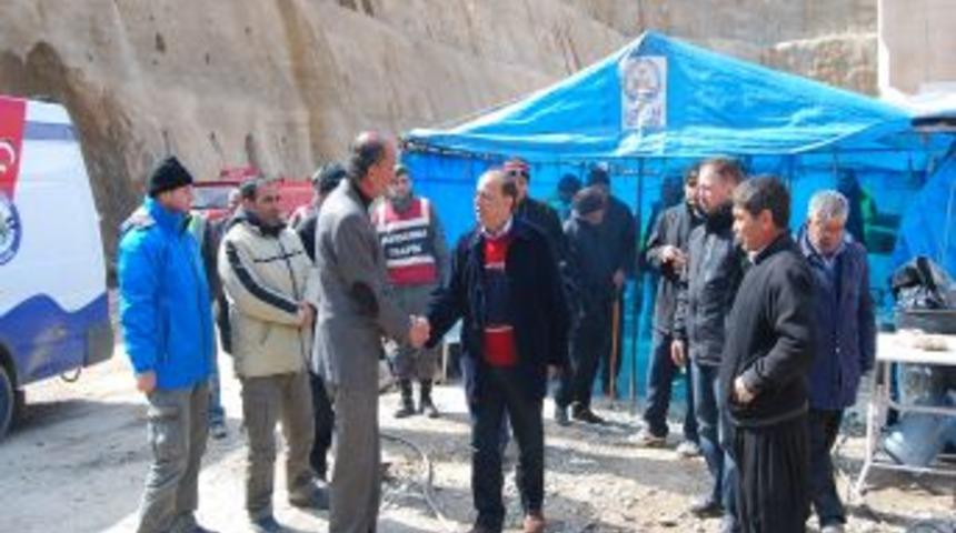 Kozan'da kayıp 6 baraj iş&ccedil;isini arama &ccedil;alışmaları devam ediyor