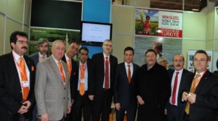 K&uuml;lt&uuml;r ve Turizm Bakanlığı, Van'ın Turizm altyapısı i&ccedil;in &ccedil;alışma y&uuml;r&uuml;t&uuml;yor