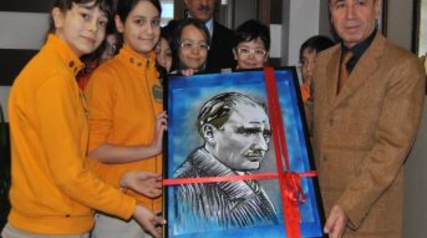 &Ouml;ğrencilerden Emniyet M&uuml;d&uuml;r&uuml; Kahya&rsquo;ya ziyaret