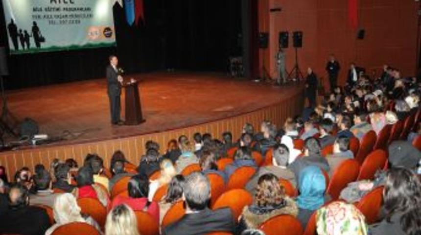 Ankara B&uuml;y&uuml;kşehir Belediyesi, mutlu aile i&ccedil;in Bakanlık ile &ccedil;alışacak