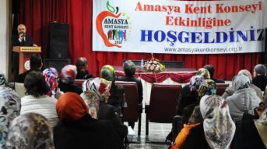 "İslam&rsquo;da kadın erkekten daha fazla zevk ve sefa imkanına sahiptir"