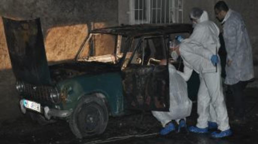 Yanan ara&ccedil;tan &ccedil;ocuk cesedi &ccedil;ıktı