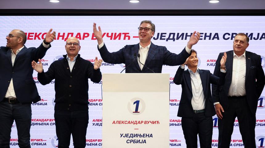 Sırbistan'da Vucic, "&Ouml;ğrenci Listesi" karşısında se&ccedil;im mağlubiyetini kabul etti