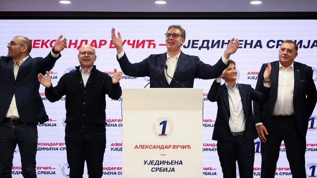 Sırbistan'da Vucic, Öğrenci Listesi karşısında seçim mağlubiyetini kabul etti