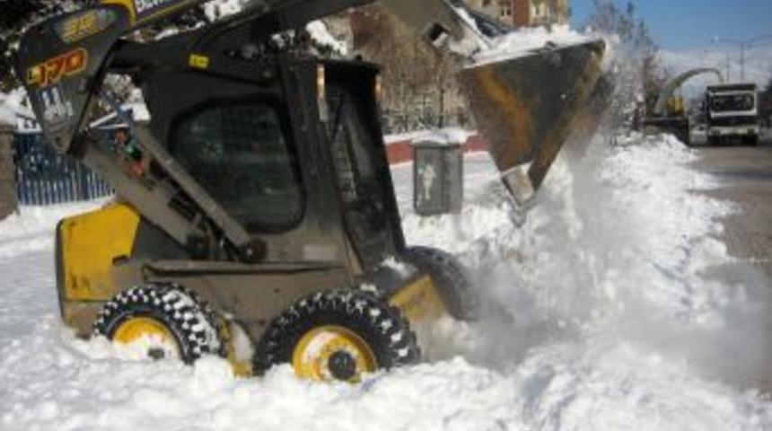 Erzurum'da 708 k&ouml;y ve 123 mezranın yolu ulaşıma kapalı