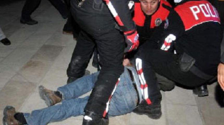 ABD askerine &ccedil;uval ge&ccedil;irme girişimi