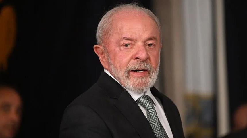 Tarihi zafer! Brezilya'da se&ccedil;imi Lula da Silva kazandı: Bolsonaro'dan itiraz