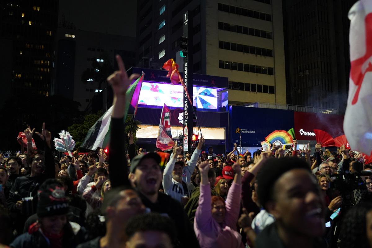 Tarihi zafer! Brezilya da seçimi Lula da Silva kazandı: Bolsonaro dan itiraz 5