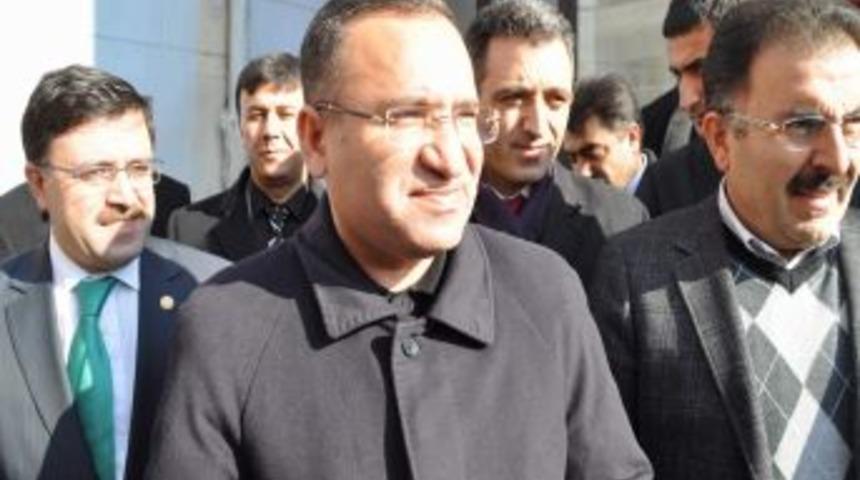 Bozdağ: Başbakanımızın sağlık durum gayet iyi