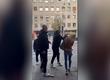Bir &uuml;lke bunu konuşuyor! &Uuml;nl&uuml; iş insanı yanında &ccedil;ocuğu bulunan bir kadını tokatladı!