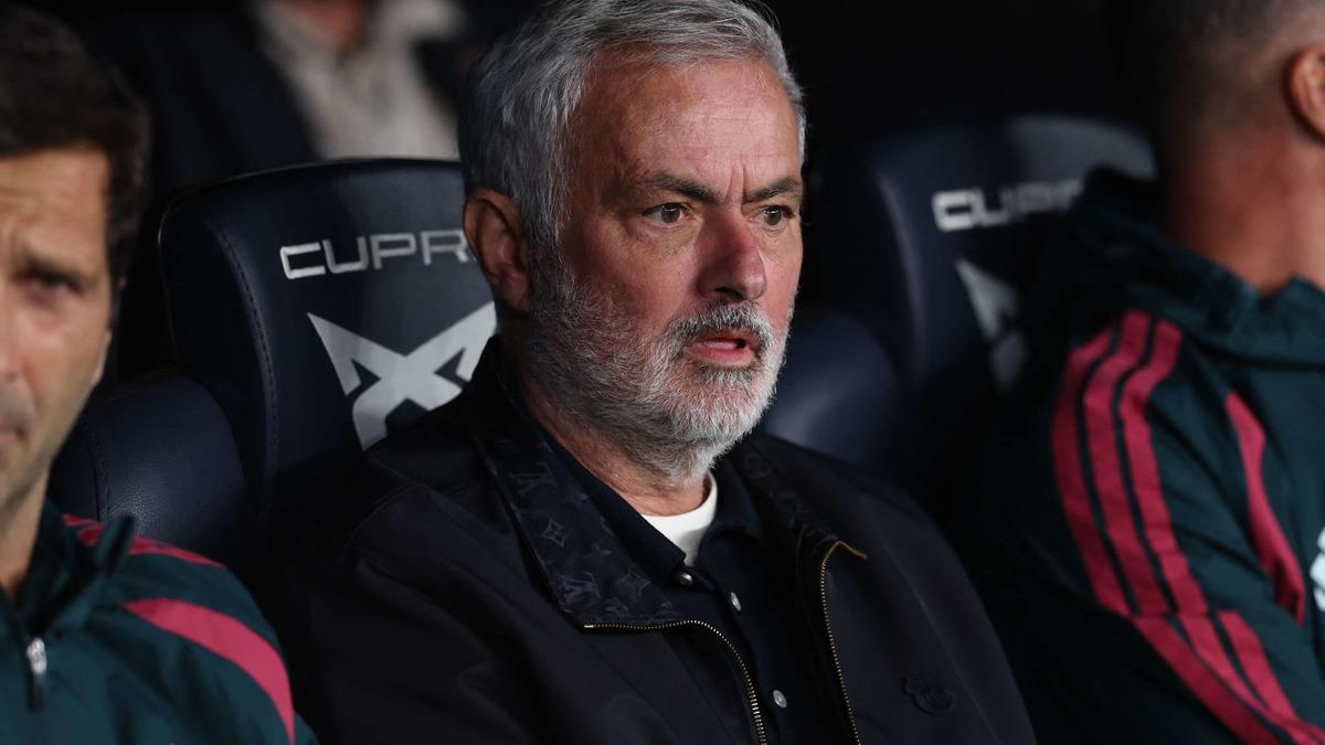 13 yıl sonra aynı Mourinho! El Clasico daki görüntü gündem oldu 1