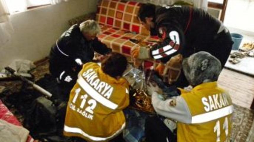 Yaşlı adam, elektrikli ısıtıcının üstüne düşmesi sonucu ağır yaralandı