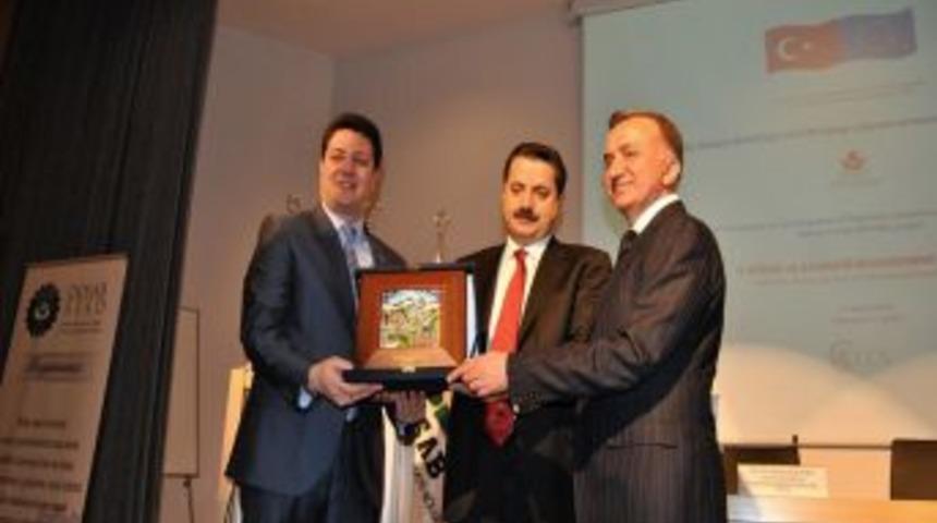 Bakan &Ccedil;elik: D&uuml;nyada bir yılda Kosova n&uuml;fusu kadar kişi iş kazasında &ouml;l&uuml;yor