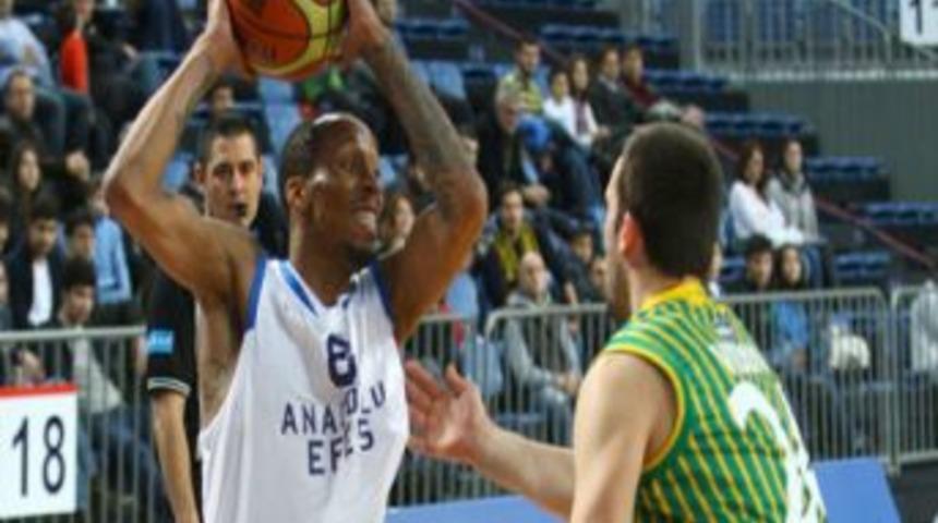Lider Anadolu Efes, Olin Edirne'yi 81 - 57 mağlup etti