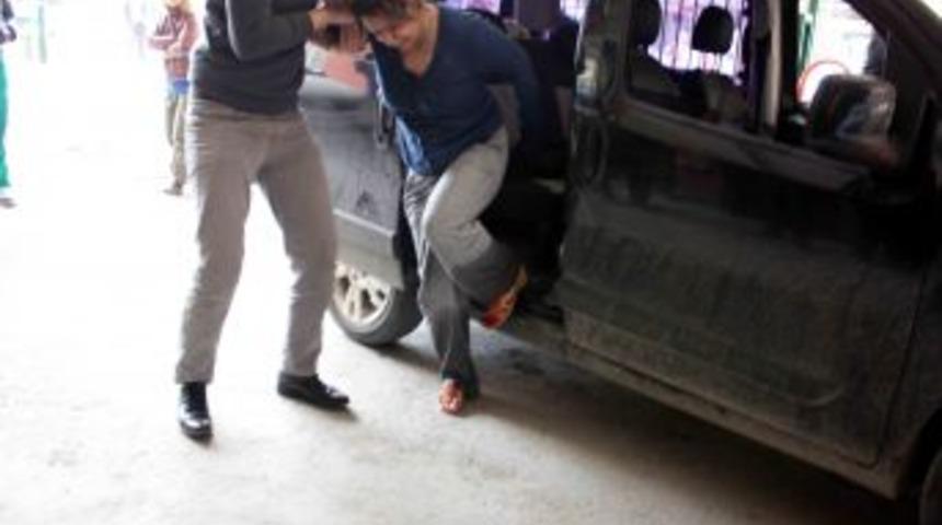 Mersin'deki yangında anne, baba ve 2 &ccedil;ocuğu yaralandı