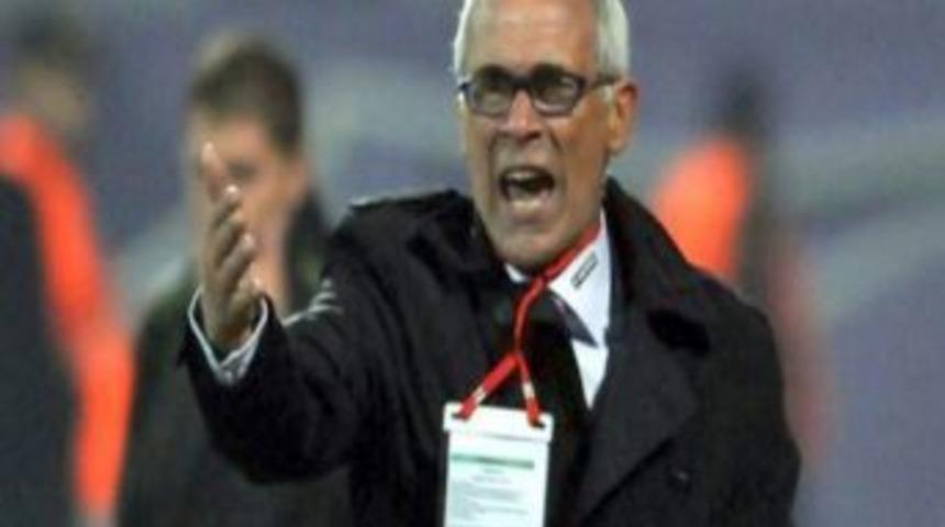 Hector Cuper, Avrupa'da ki 500. ma&ccedil;ına &ccedil;ıkacak