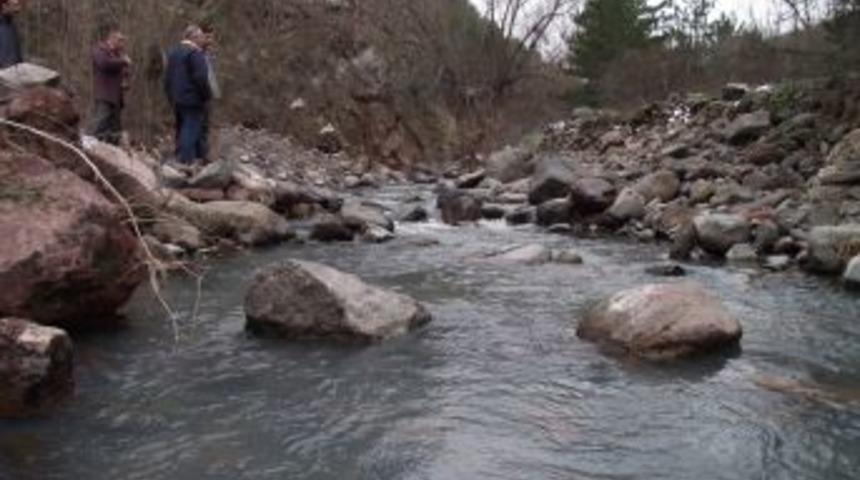 ASKİ boşa akan dereleri barajlara yönlendiriyor