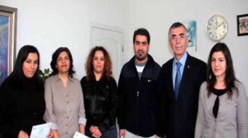 Hasta ve yaşlı bakım elemanları sertifikalarını aldı