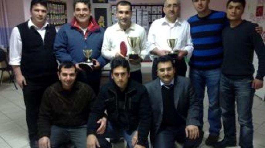 &Ouml;zel &ccedil;ağlayan ufuk veliler arası 3. Geleneksel masa tenisi turnuvası