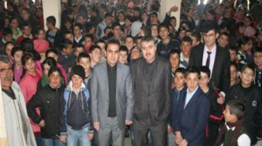 Bulanık'ta İlk Adım Sınavı'na 2 bin 300 &ouml;ğrenci katıldı