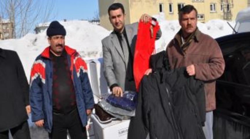 Ko&ccedil;'dan 'g&ouml;n&uuml;ll&uuml; mezar kazıcıyılara destek olun' &ccedil;ağrısı