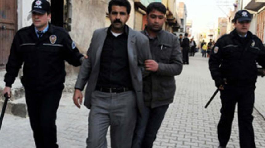 &Ccedil;ocukların kavgasına aileler karışınca...