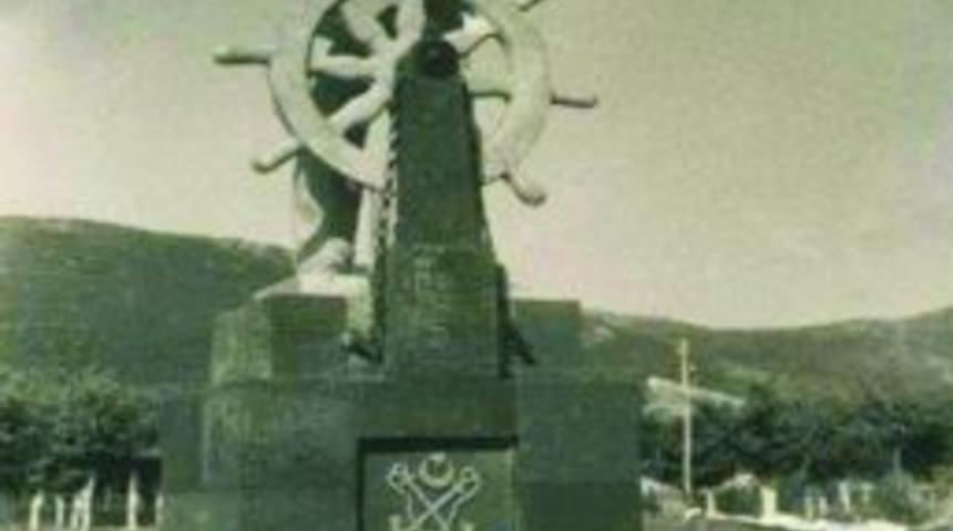 64 yıl önce kaldırılan Denizci Heykeli'ni Tatvanlılar yeniden yaptıracak