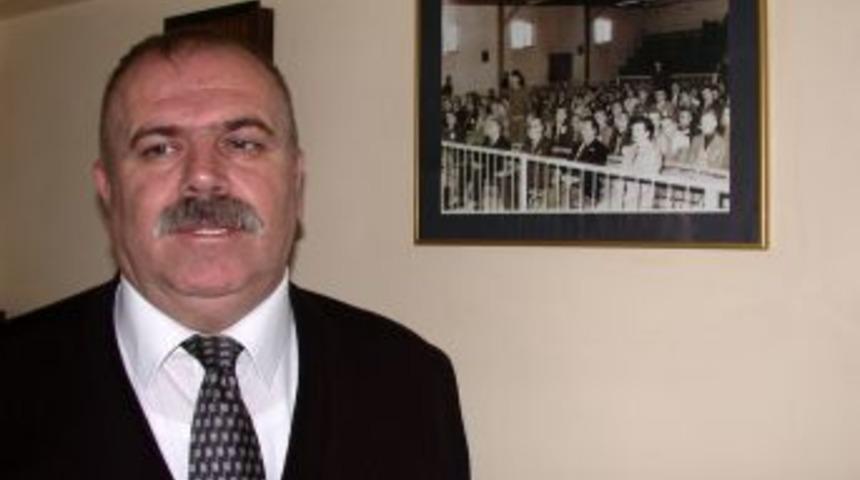 "&Ccedil;ırıl&ccedil;ıplak sopa atılırken g&ouml;z&uuml;m&uuml;n &ouml;n&uuml;nde Bekir Bağ ve Hasan Alemlioğlu &ouml;ld&uuml;"