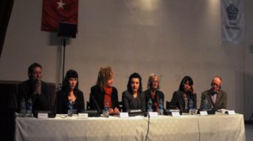 D&uuml;nyaca &uuml;nl&uuml; İngiliz yazarlar Konya&rsquo;da