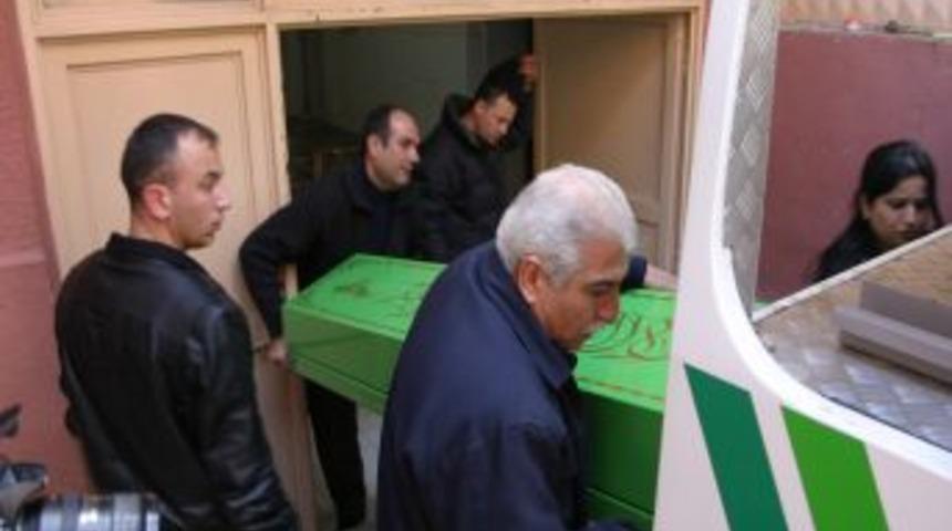 Soba faciasında &ouml;len aileye Adana'da otopsi yapılacak