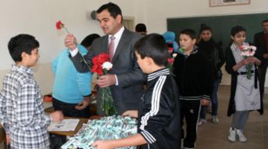 Avsallar Belediyesi'nden ihtiya&ccedil; sahibi &ouml;ğrencilere et&uuml;d desteği