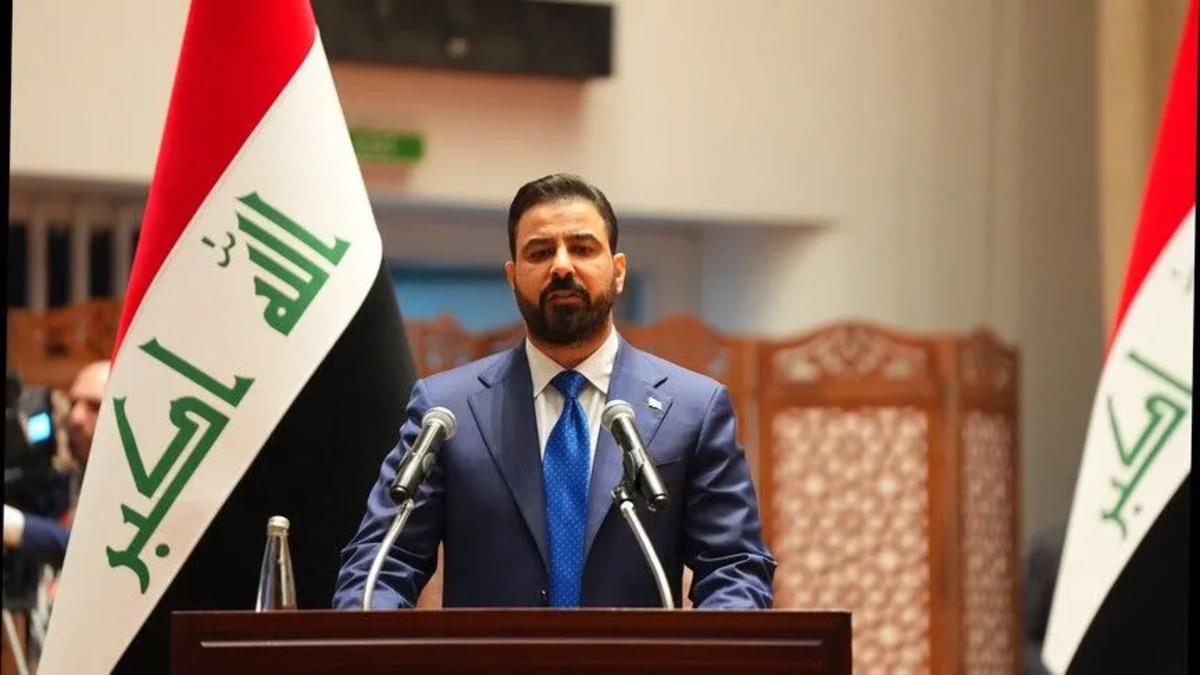 Sincar da yeni dönem: Kritik noktalar PKK dan Irak güvenlik güçlerine geçti! Bayrak ve beyaz gül detayı 4