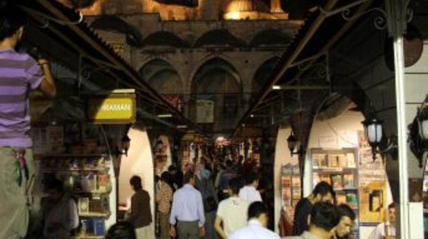 Camilere kitaplık kurulacak