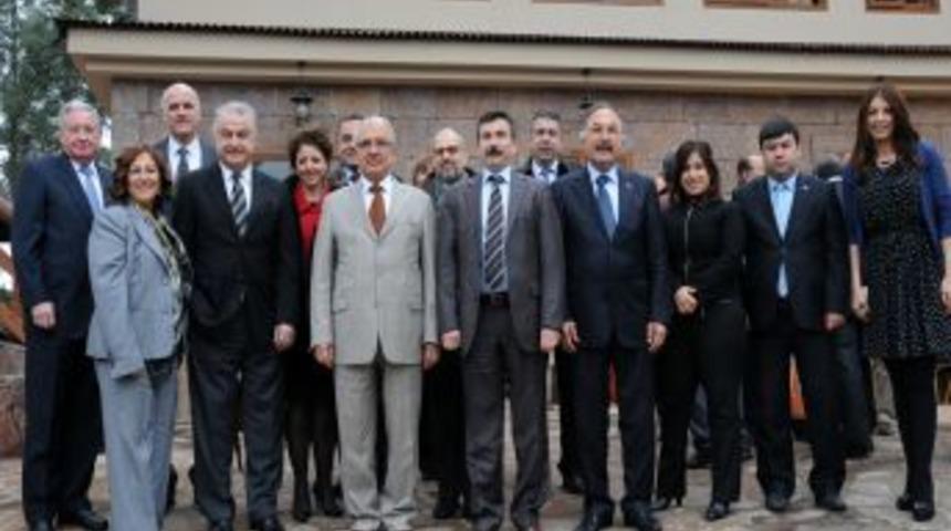 8. Uluslararası Tarsus Yarı Maratonu i&ccedil;in protokol imzalandı